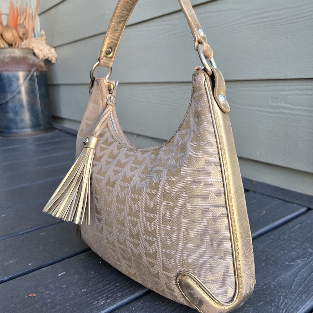 Michael Kors Vintage Purse - Picture 4 of 15
